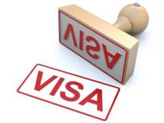 Police continuing investigations into the discovery of a dead body long the Richmond Hill public road