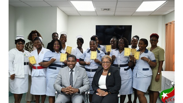 st_kitts_nurses_1_bd1d01160962094898adb82286974d8b