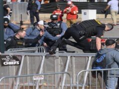 One dead and 21 injured near Super Bowl parade