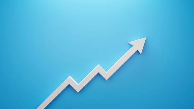 736d37c0008476916141e6e873955734arrow-sign-growth-on-blue-background-business-development-to-success-picture-id1337368880