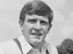 Former Australia Batter Dies at 84