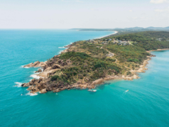 Two British Tourists Drown Near Great Barrier Reef