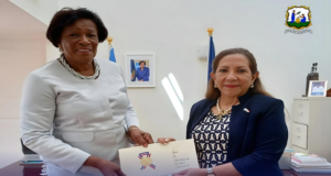 SVG Welcomes Ambassador of the Republic of Panama